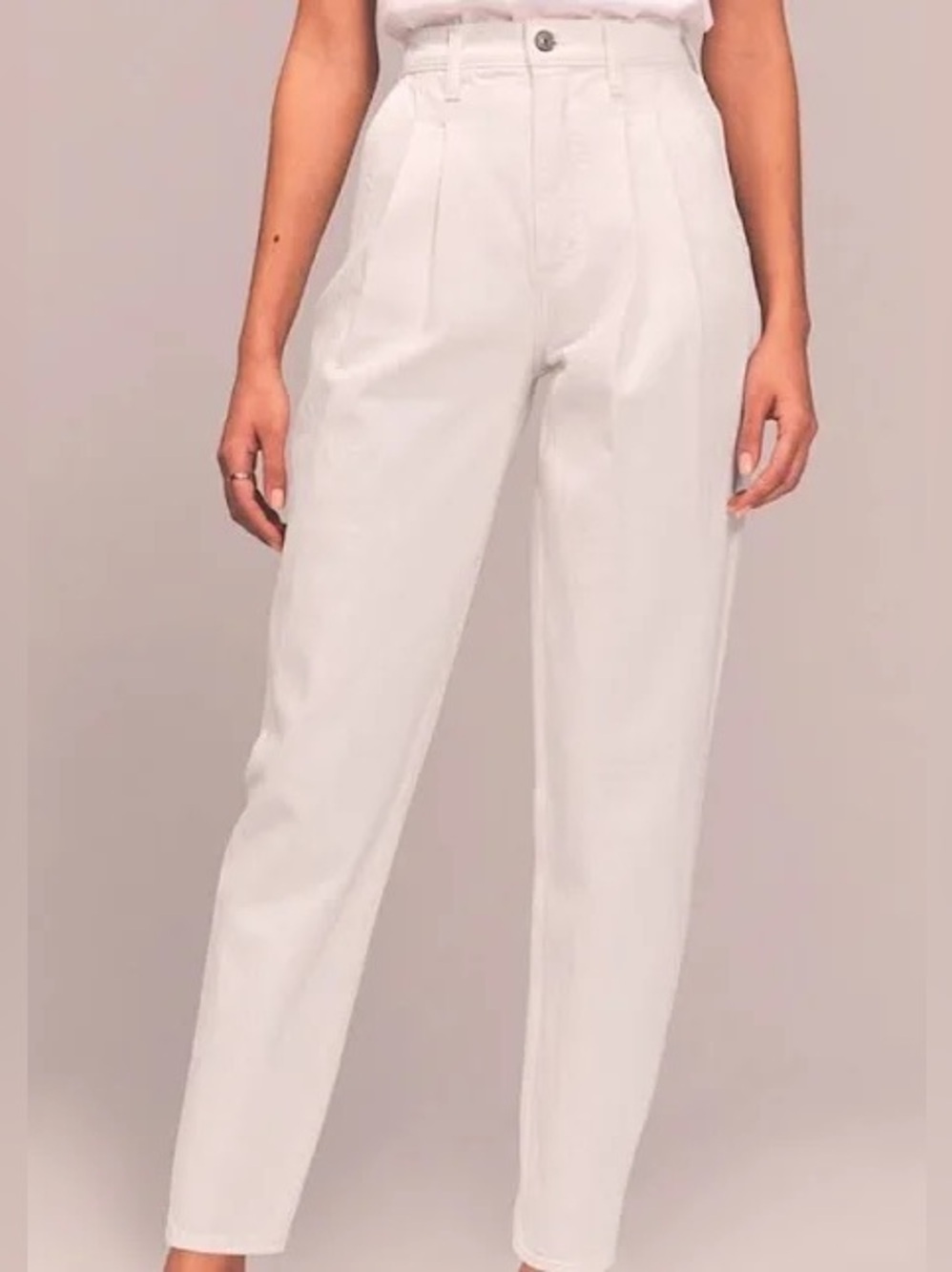 *ABERCROMBIE & FITCH* White The 80s Mom Jean Ultra High Rise Jeans Size 0R